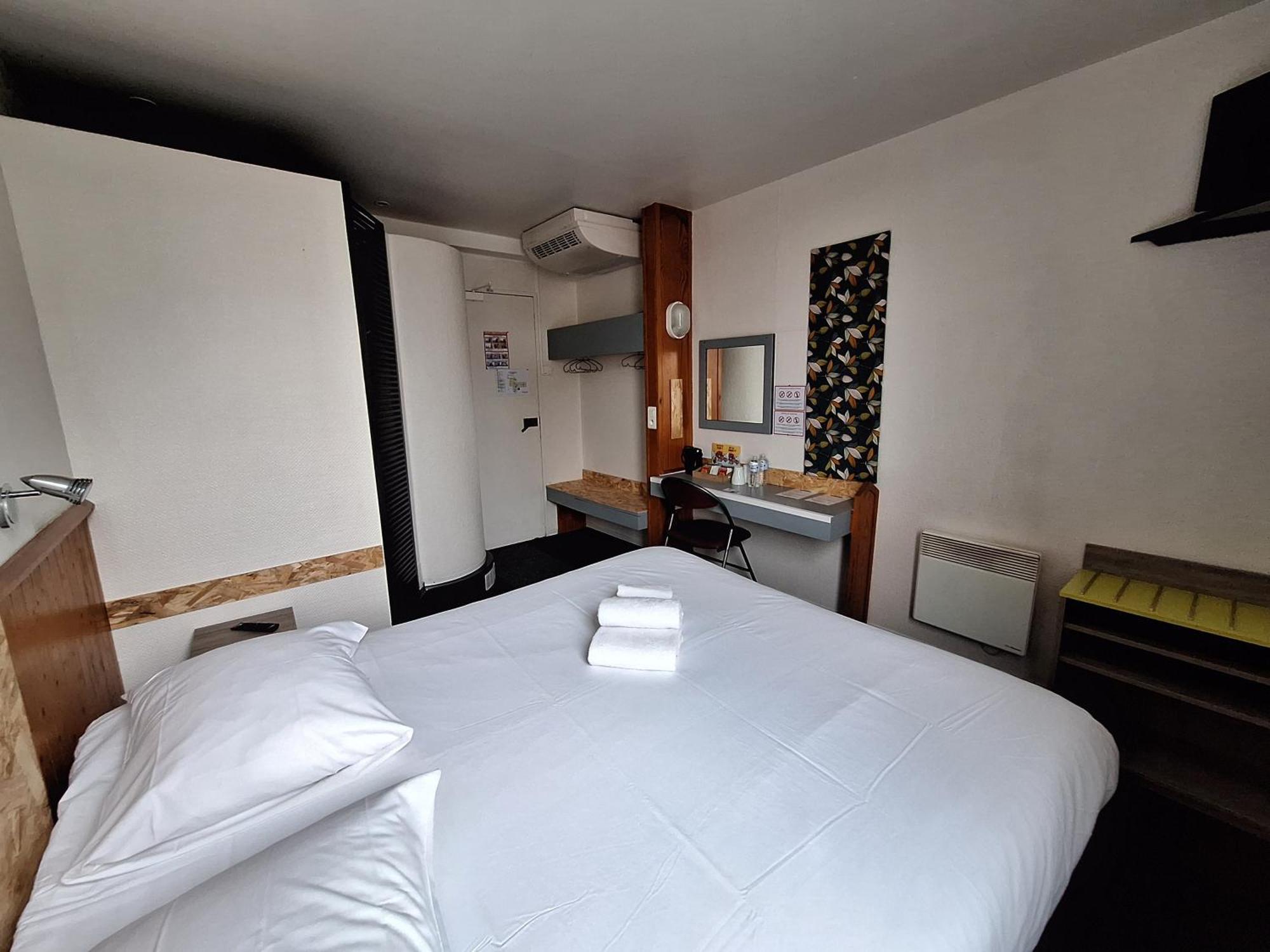 Hotel Escale Kennedy Mérignac Esterno foto