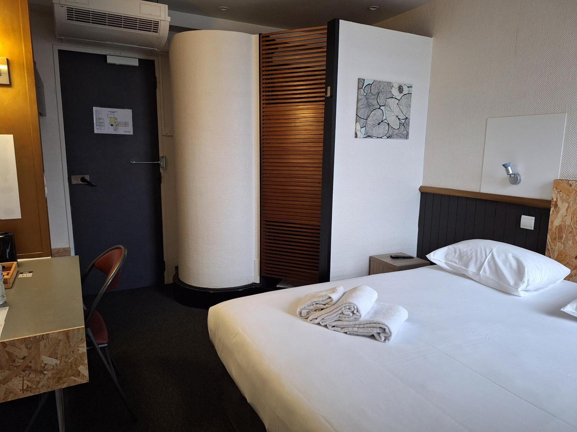Hotel Escale Kennedy Mérignac Esterno foto