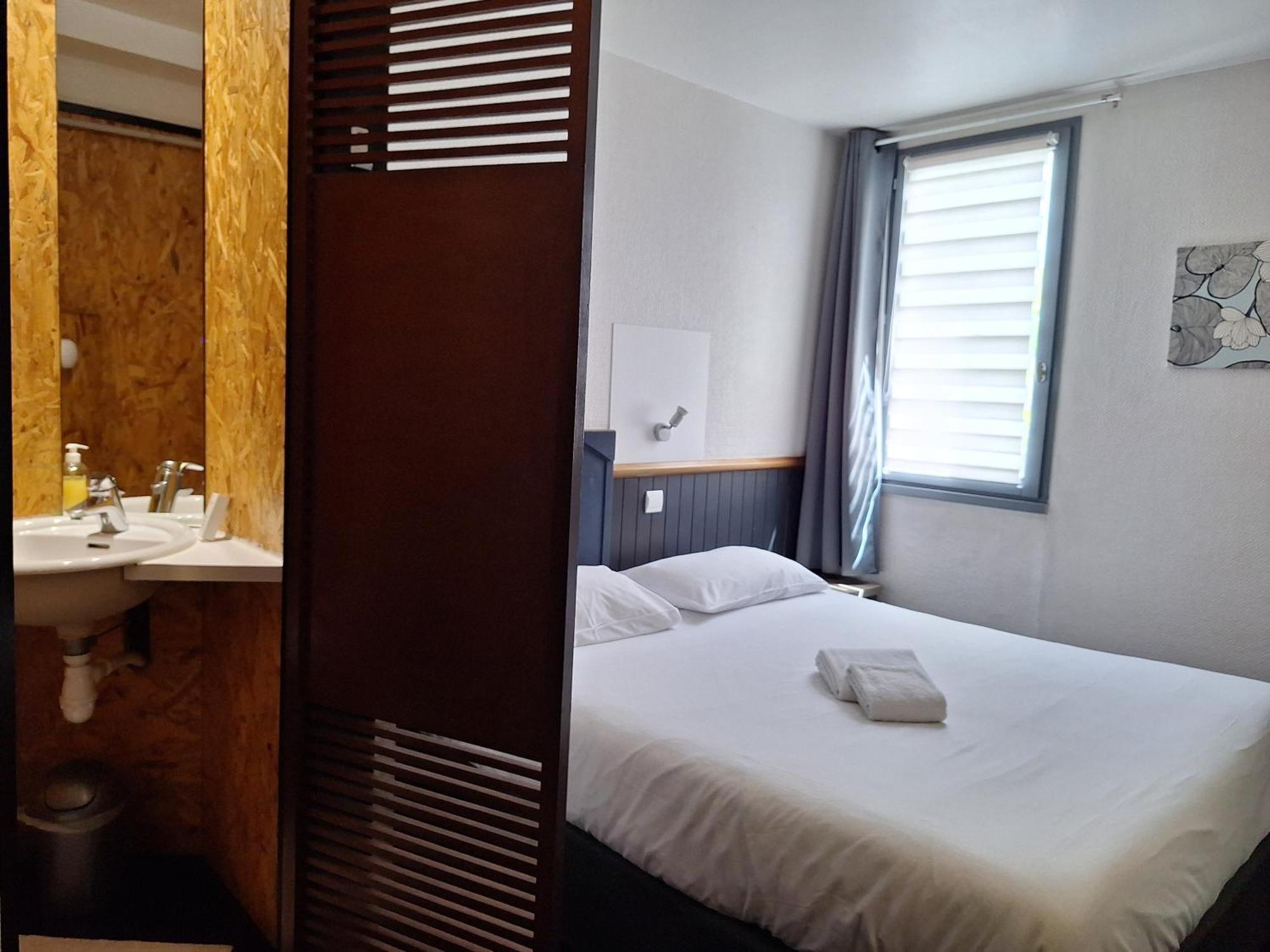 Hotel Escale Kennedy Mérignac Esterno foto