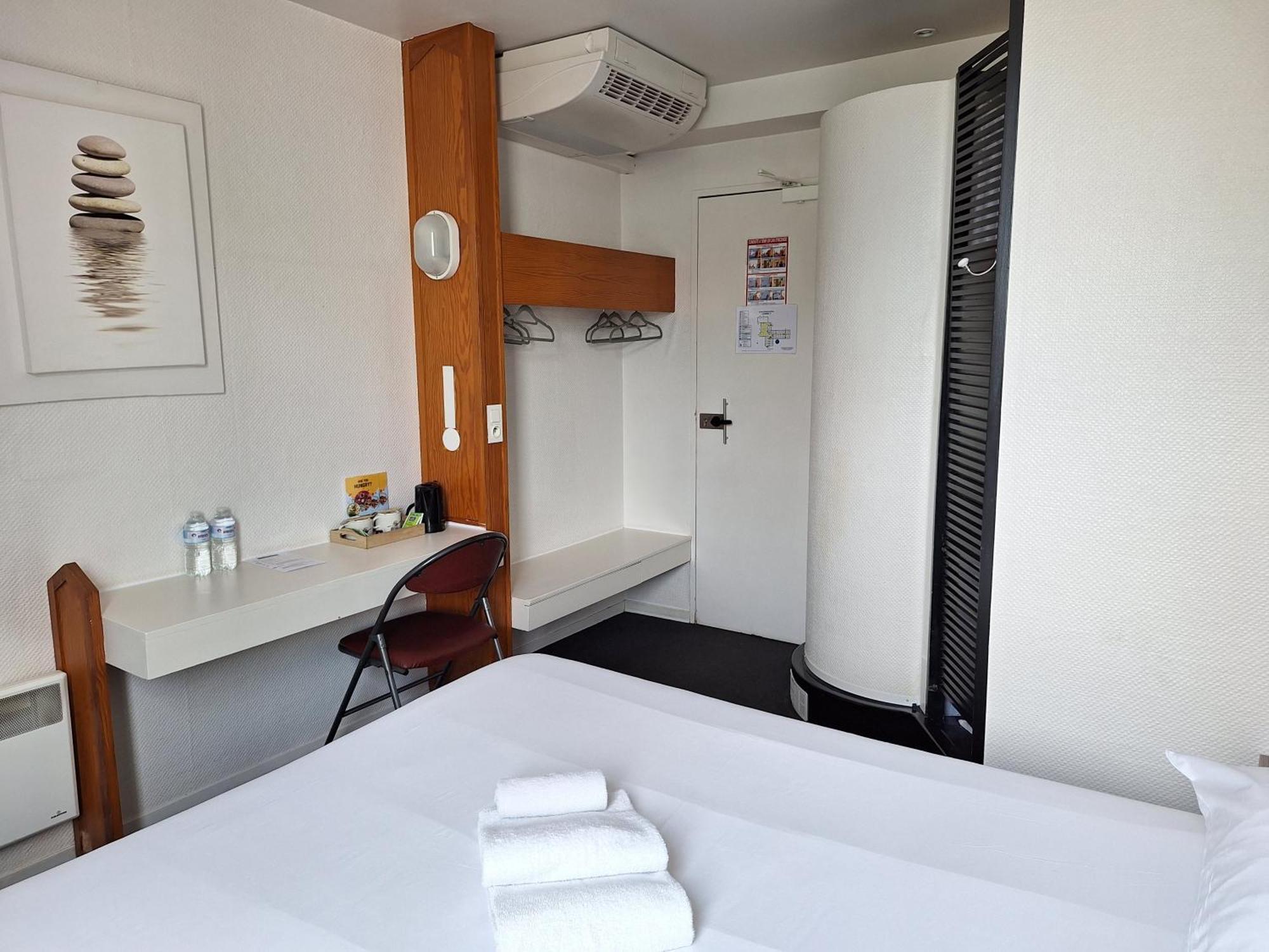 Hotel Escale Kennedy Mérignac Esterno foto