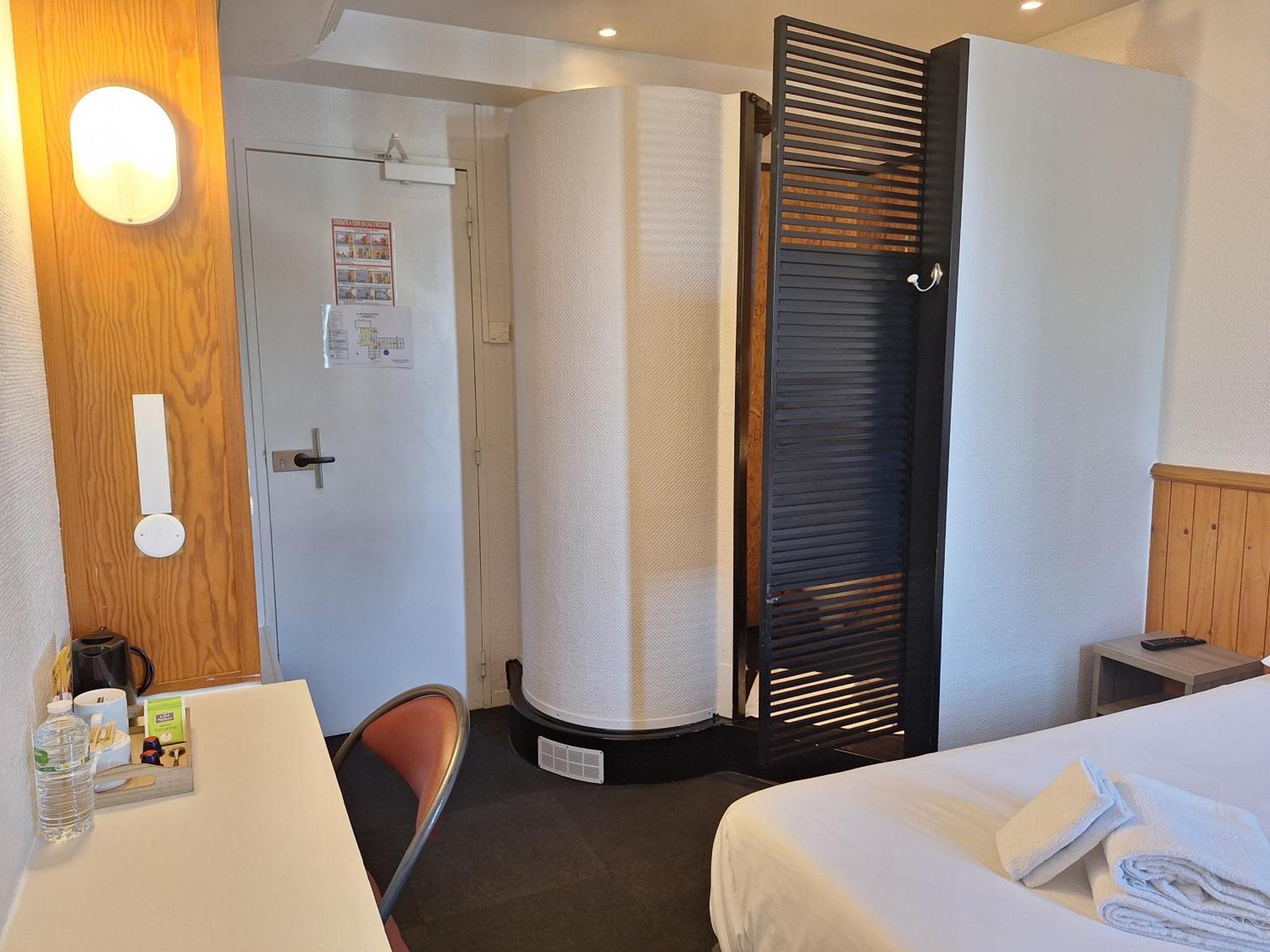 Hotel Escale Kennedy Mérignac Esterno foto
