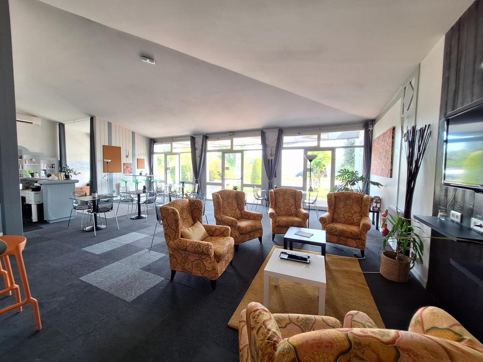 Hotel Escale Kennedy Mérignac Esterno foto
