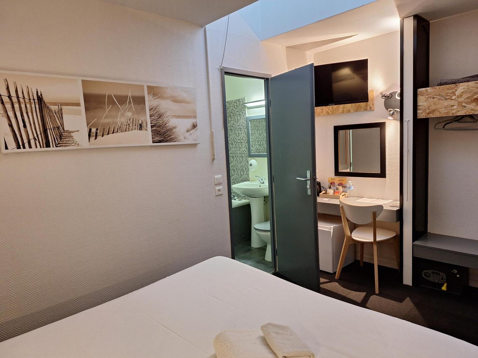Hotel Escale Kennedy Mérignac Esterno foto