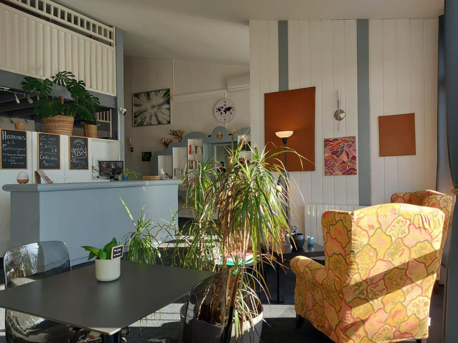 Hotel Escale Kennedy Mérignac Esterno foto