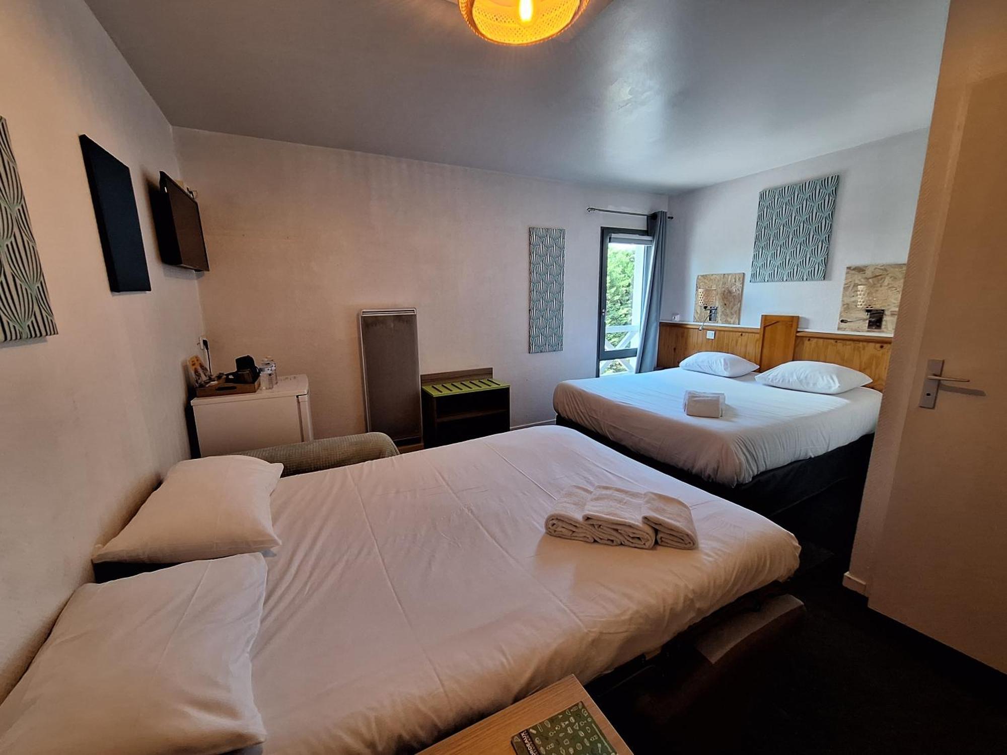 Hotel Escale Kennedy Mérignac Esterno foto